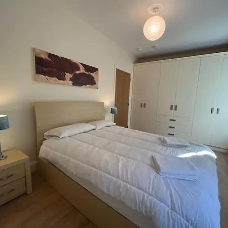 Beach Gem 5 Adult Spaces Plus Child